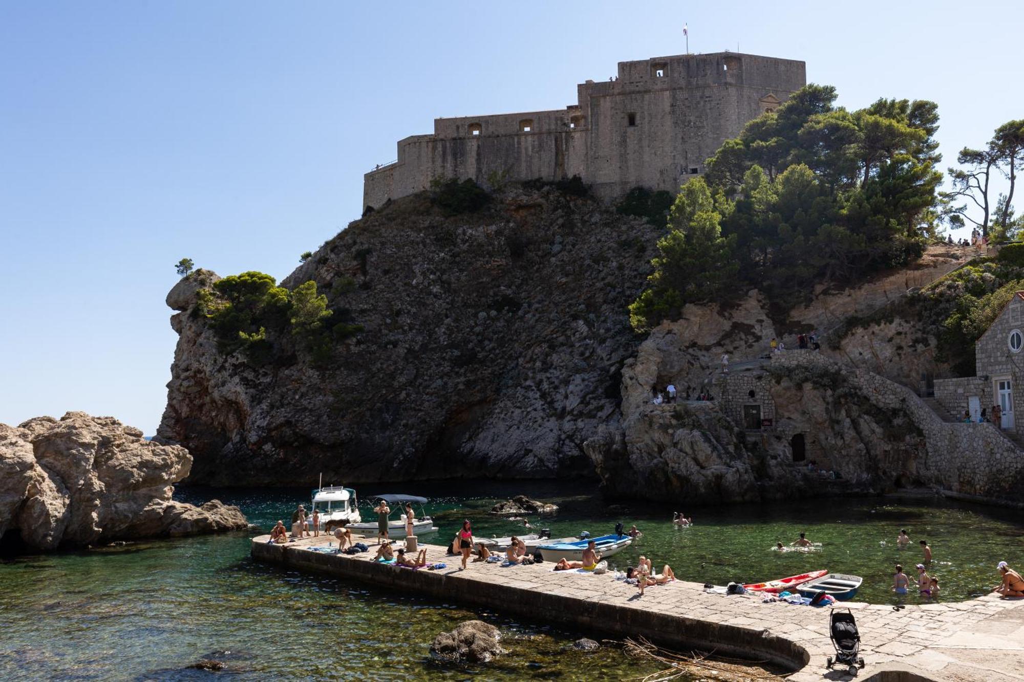 Seistanca Lux -Old City Entrance Dubrovnik Exterior photo